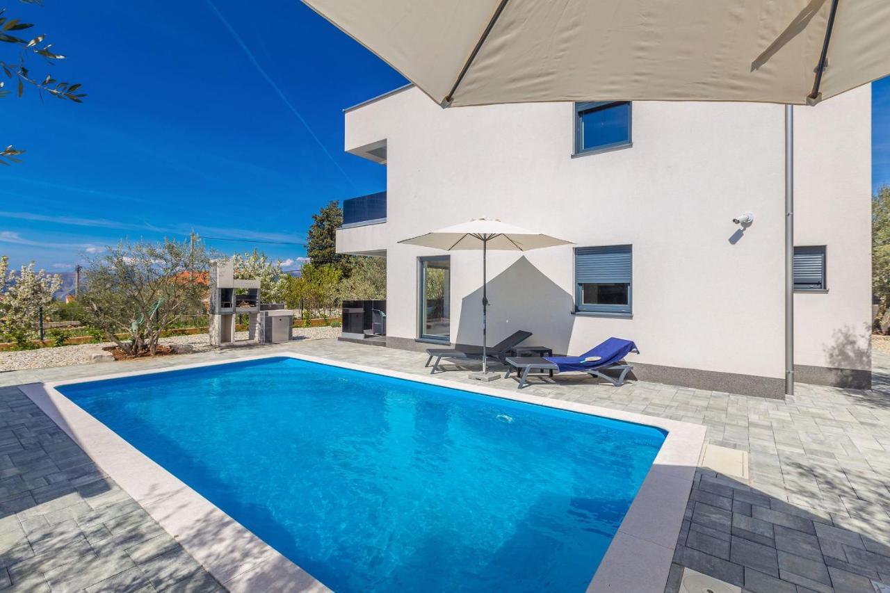 Villa Lio With Private Pool Linardici Экстерьер фото