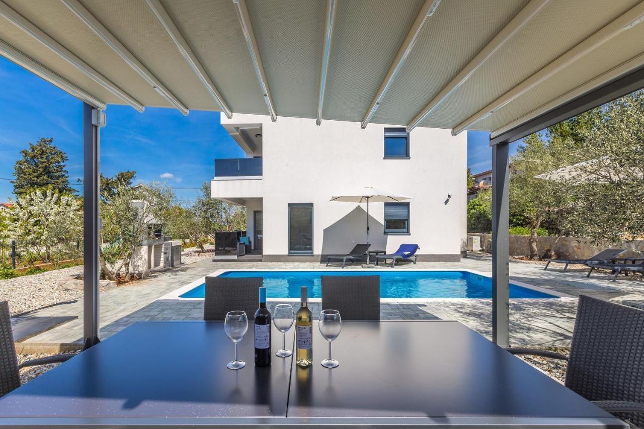 Villa Lio With Private Pool Linardici Экстерьер фото
